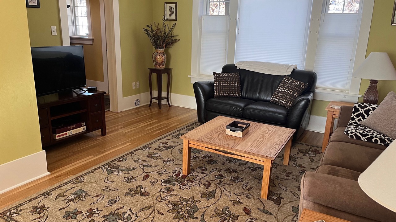 Photo of Others in University District