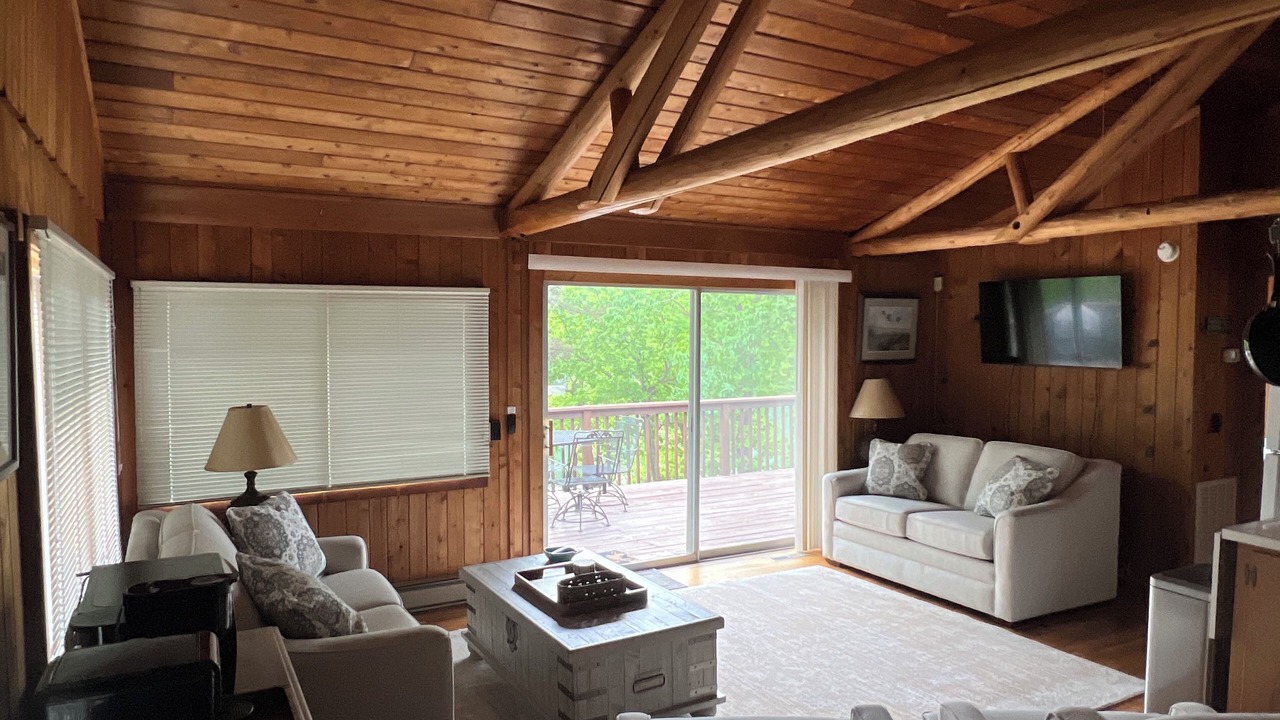 Photo of Livingroom in Huddleston