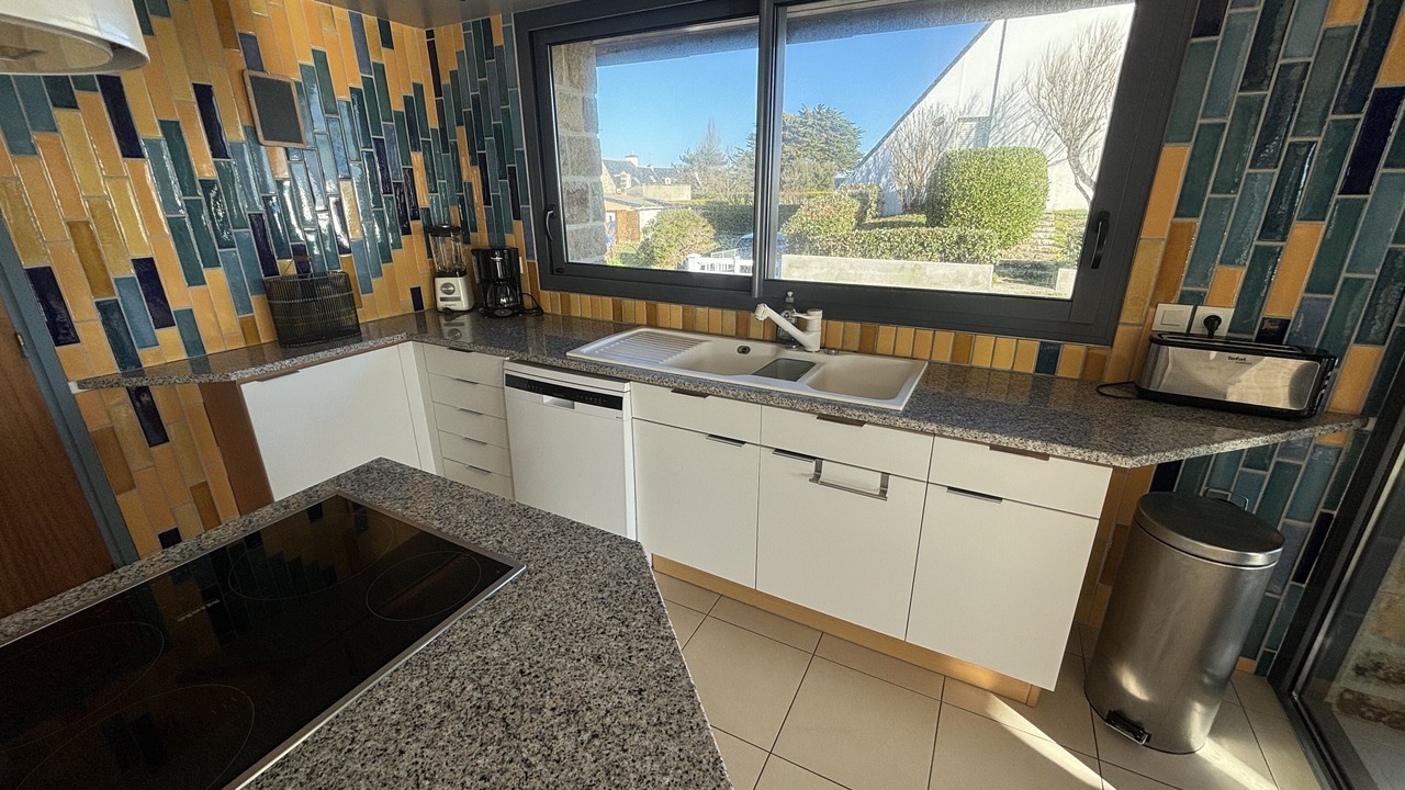 Photo of Kitchen in Loctudy
