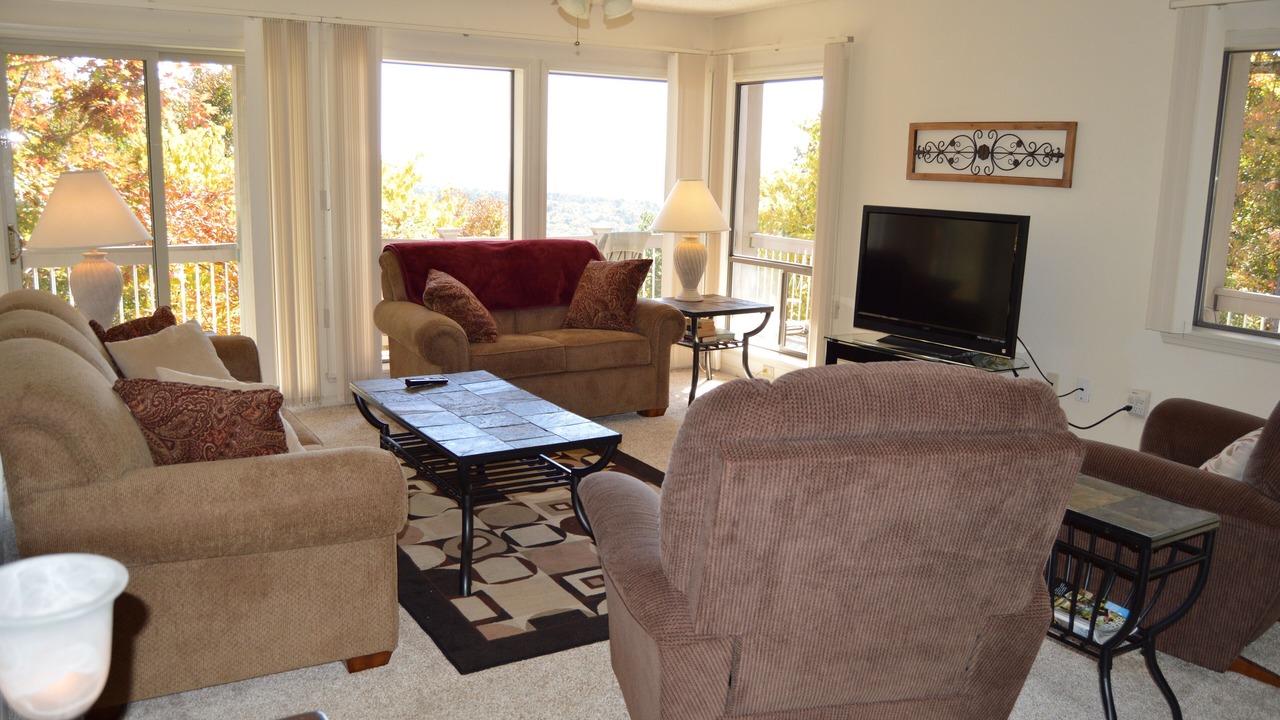 Photo of Livingroom in Fairfield Bay
