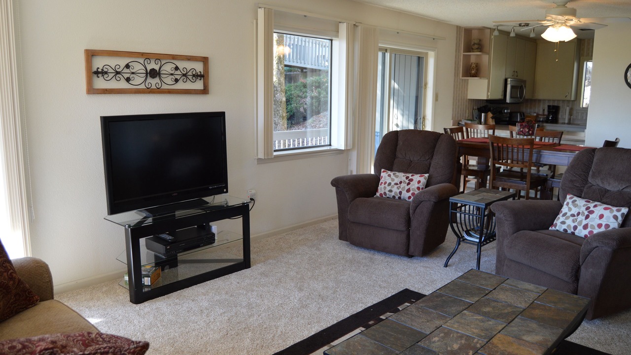 Photo of Livingroom in Fairfield Bay