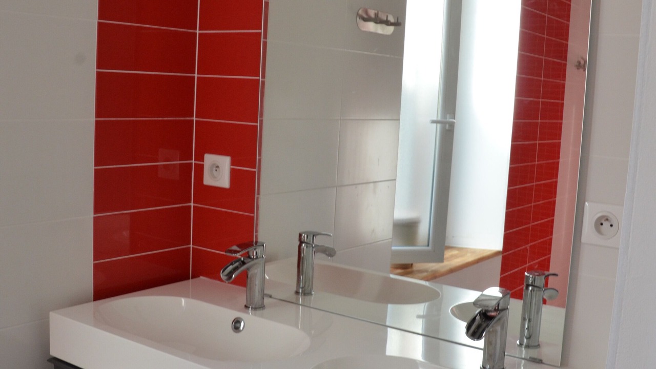 Photo of Bathroom in Embrun