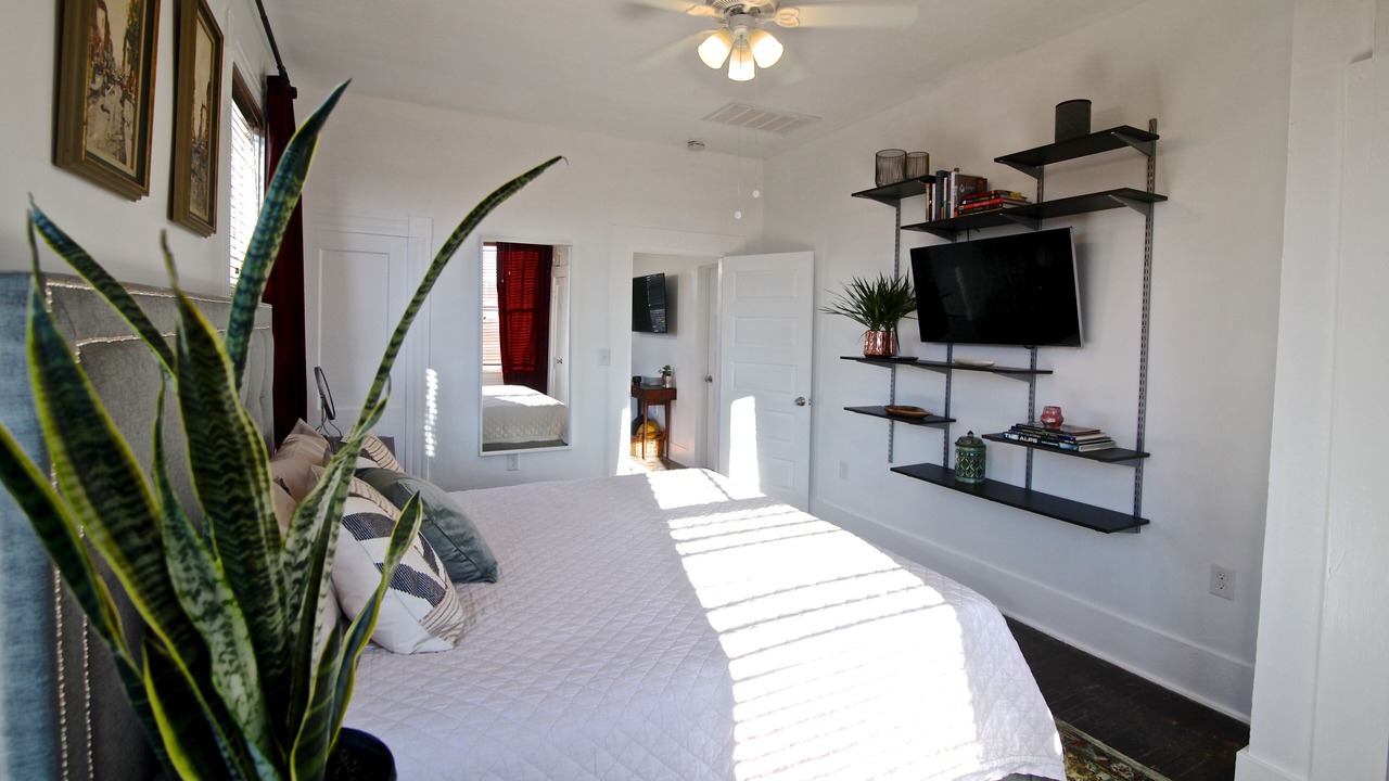 Photo of Bedroom in East Downtown Houston