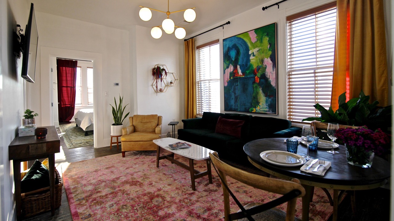 Photo of Livingroom in East Downtown Houston