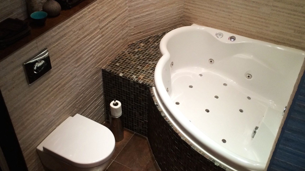 Photo of Bathroom in 17th Arrondissement