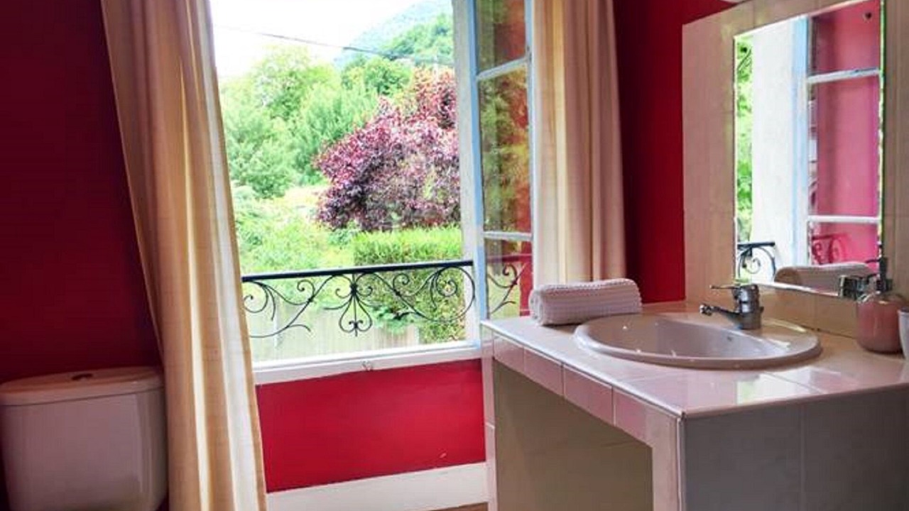 Photo of Bathroom in Montauban-de-Luchon