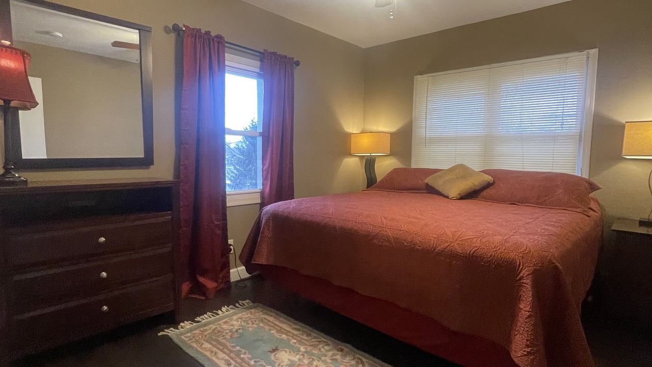 Photo of Bedroom in Eureka