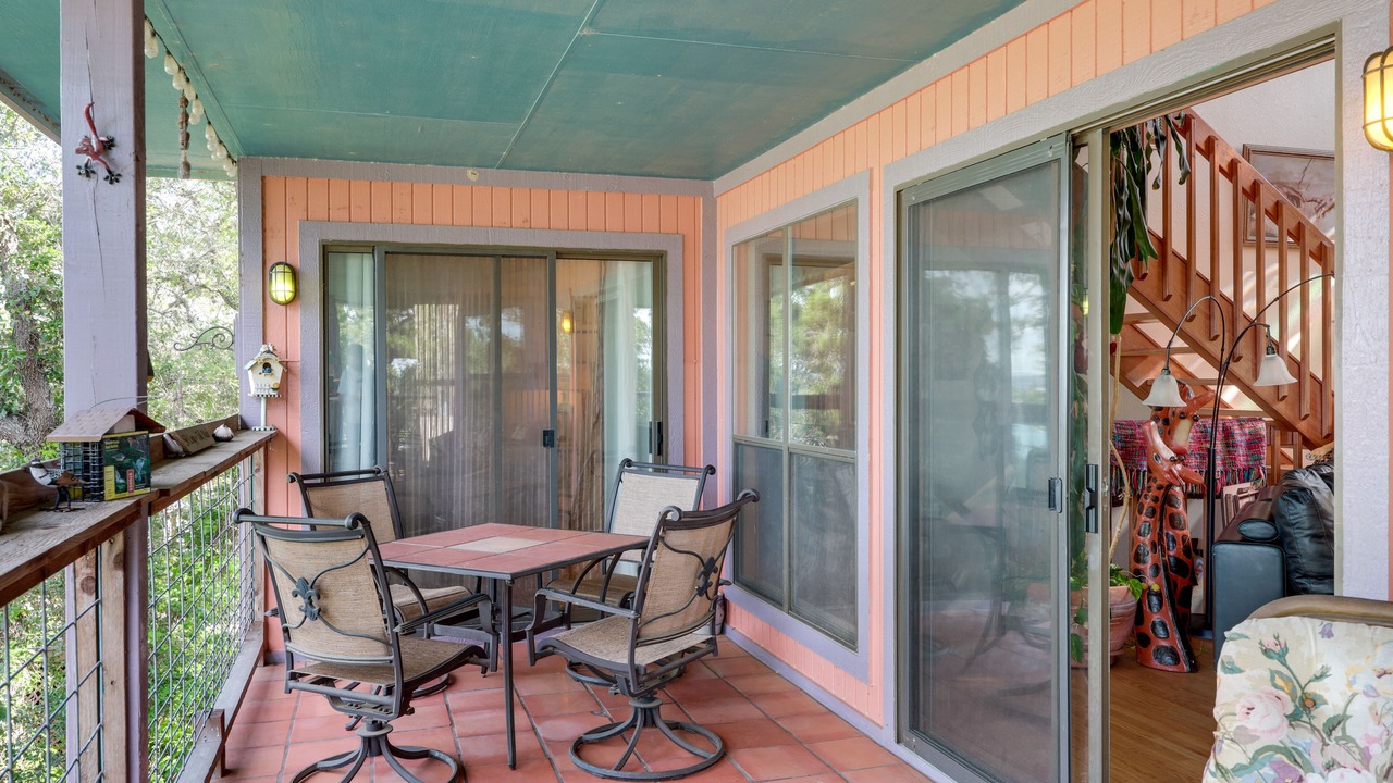 Photo of Patio Balcony in Canyon Lake