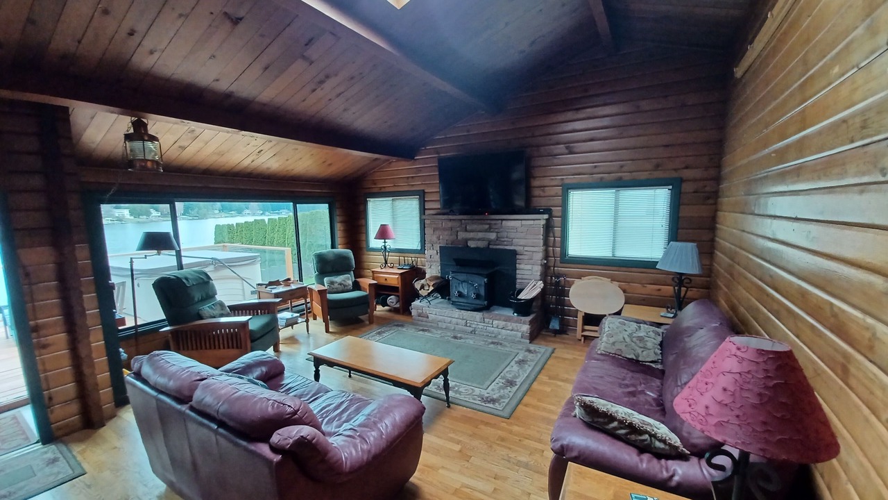 Photo of Bedroom in Lake Goodwin