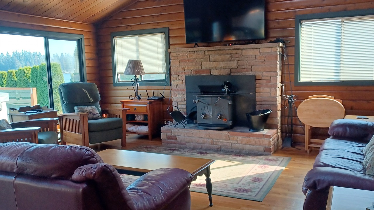 Photo of Bedroom in Lake Goodwin
