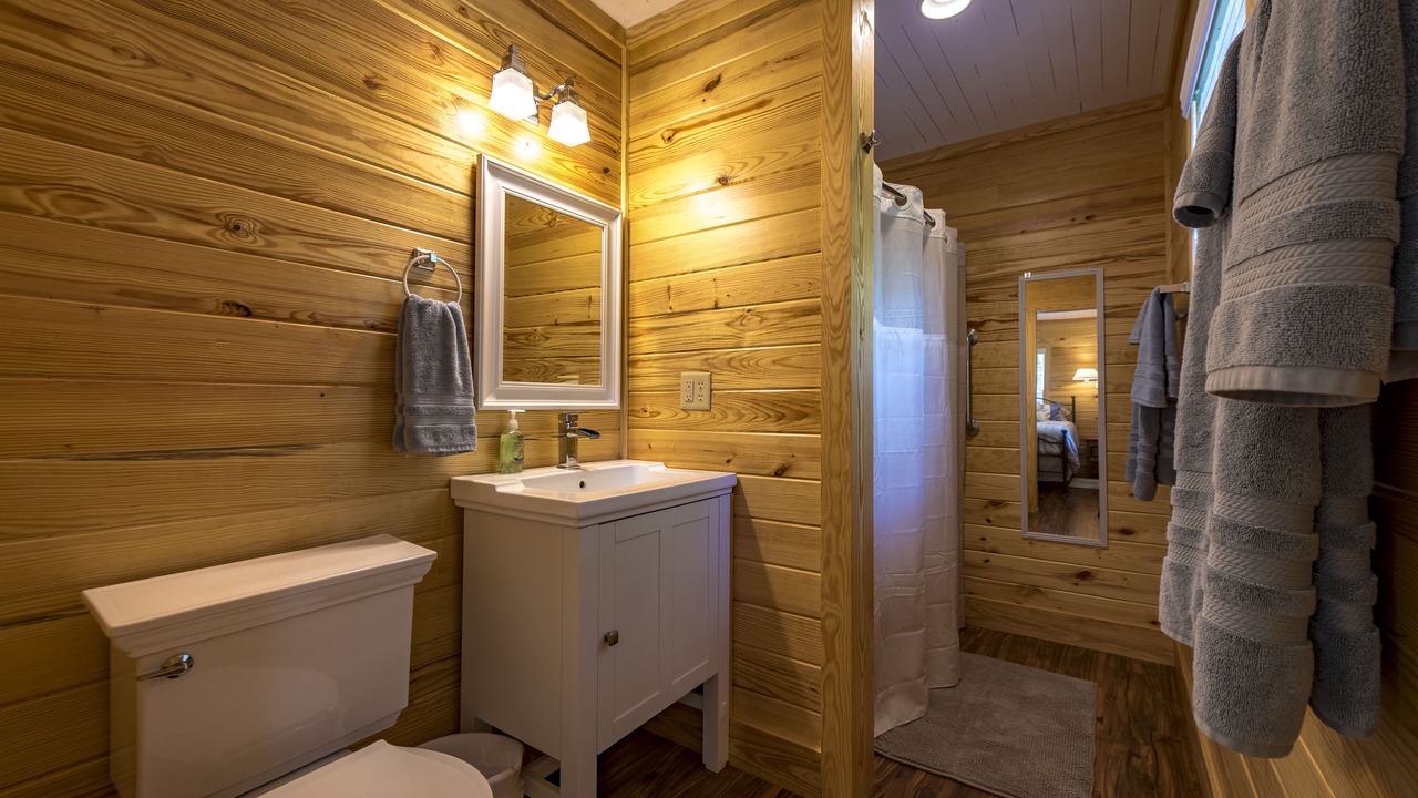 Photo of Bathroom in Mentone