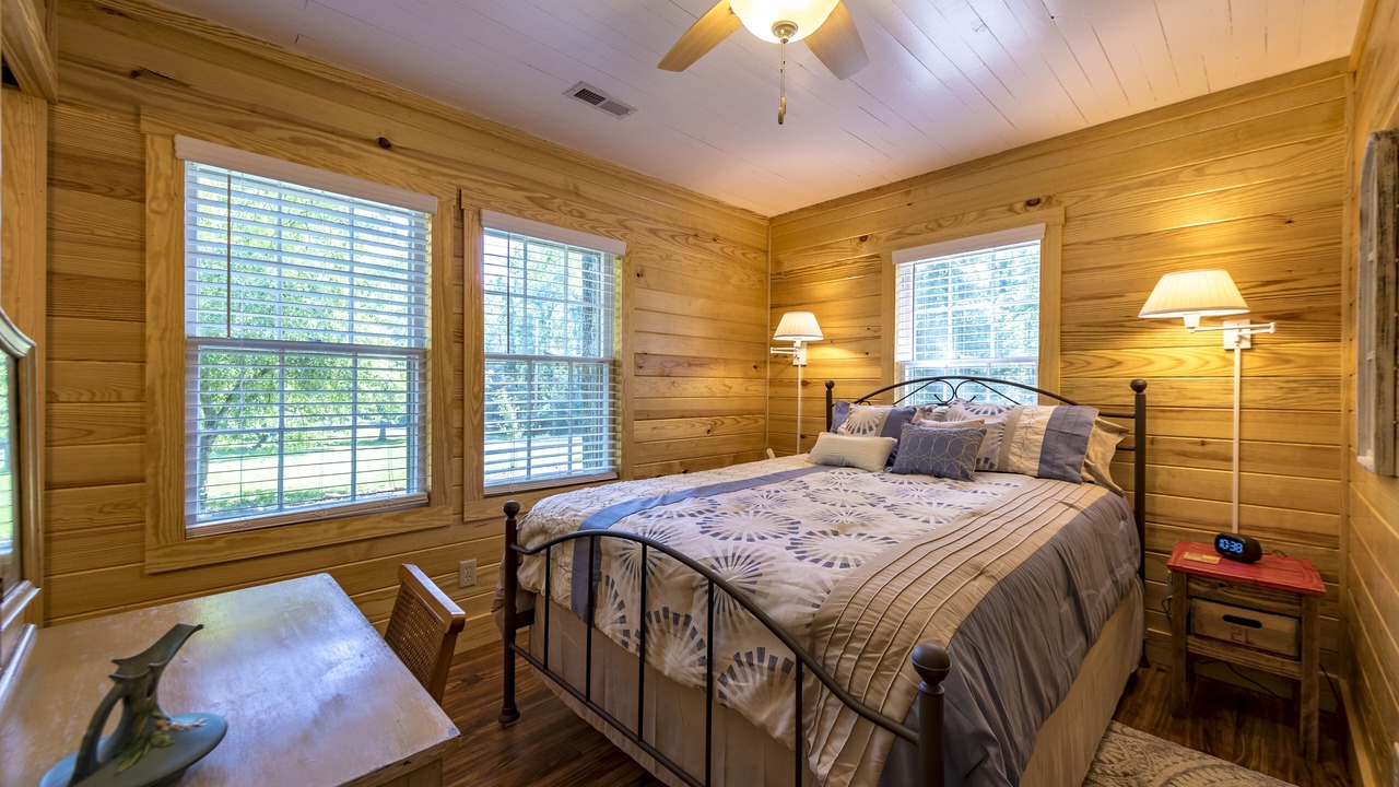 Photo of Bedroom in Mentone