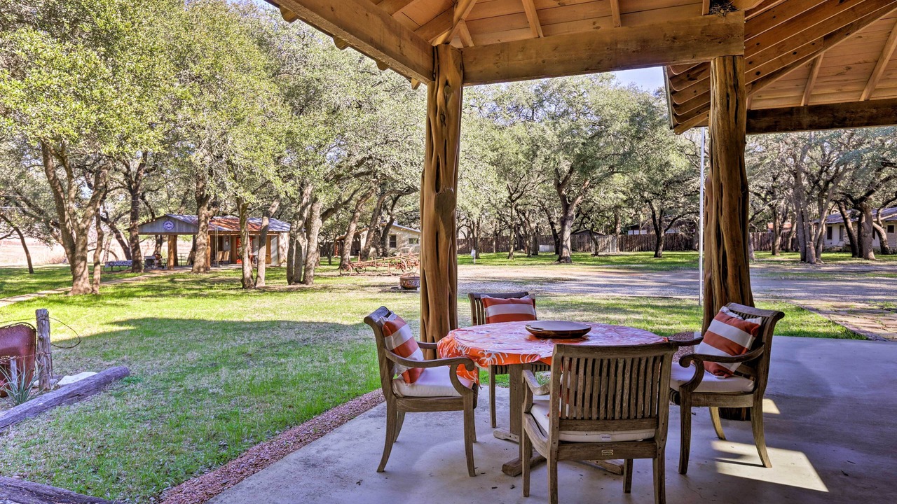 Photo of Others in Blanco