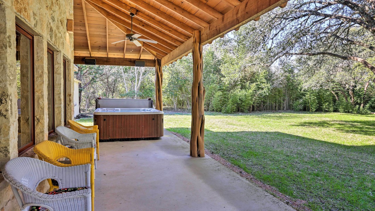 Photo of Patio Balcony in Blanco