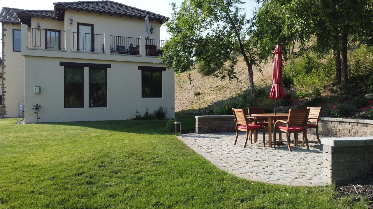 Photo of Others in Manson