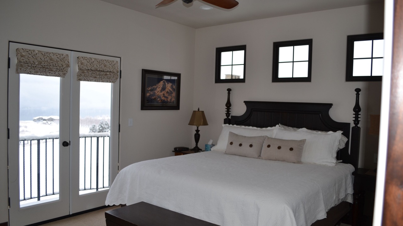 Photo of Bedroom in Manson