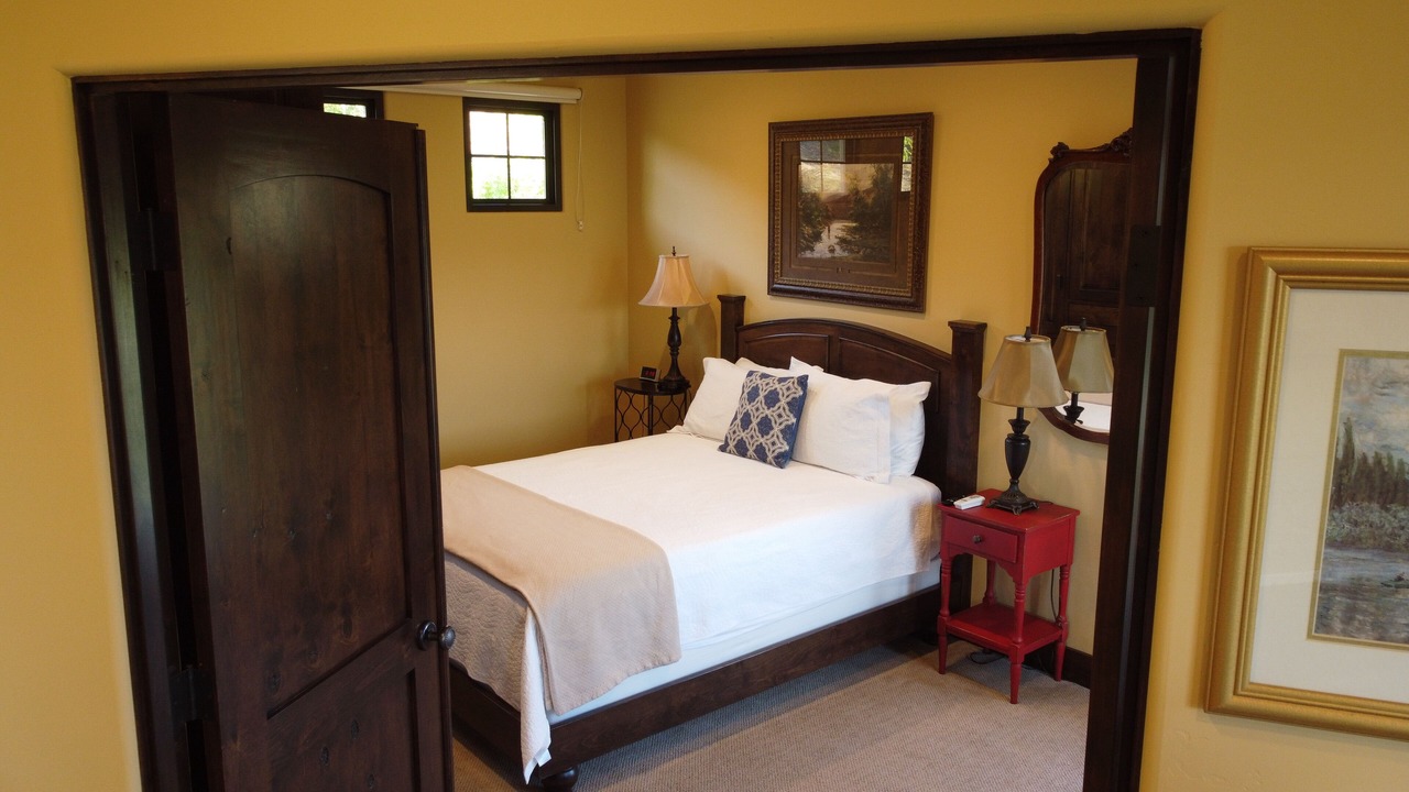 Photo of Bedroom in Manson