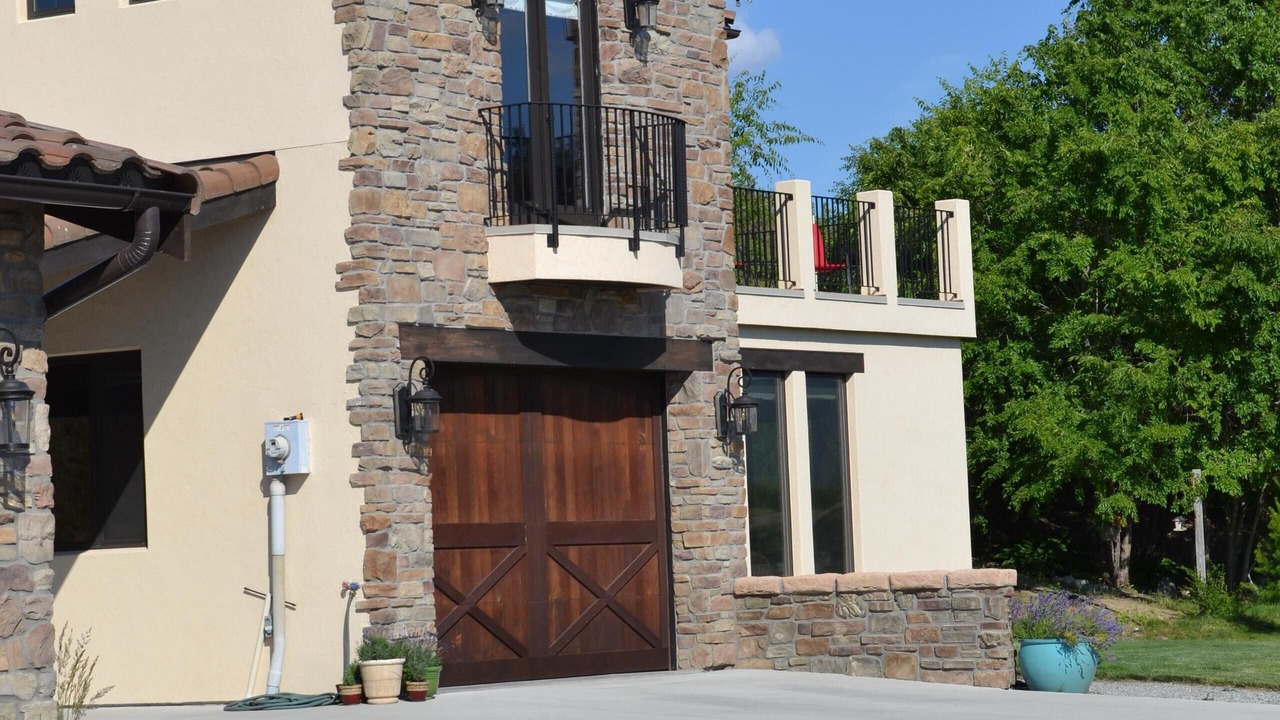 Photo of Others in Manson