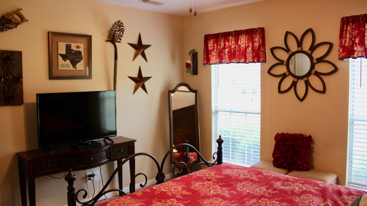 Photo of Bedroom in Tomball