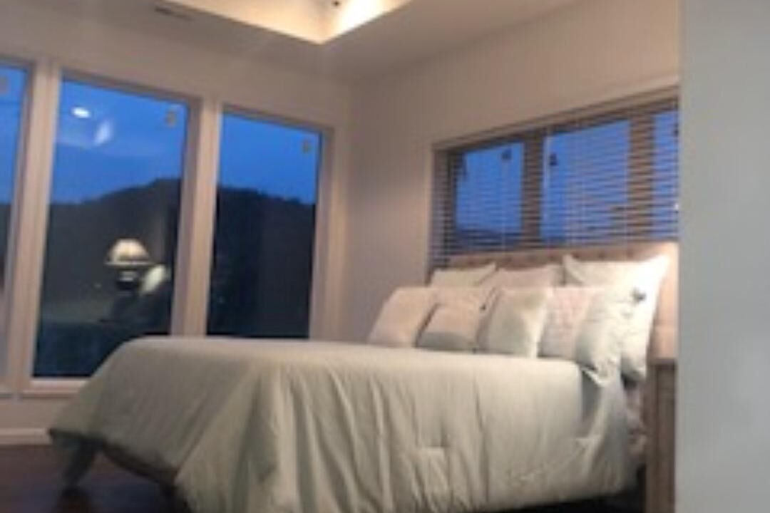 Photo of Bedroom in Guntersville