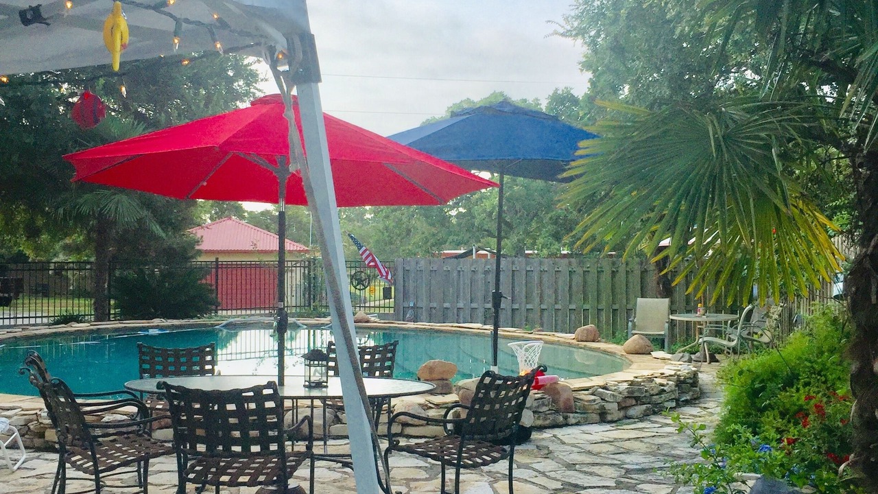 Photo of Outdoor in Buchanan Dam