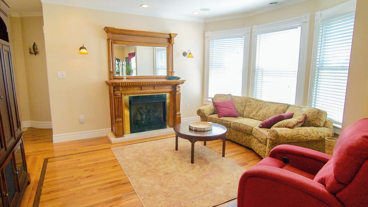 Photo of Livingroom in Saratoga Springs
