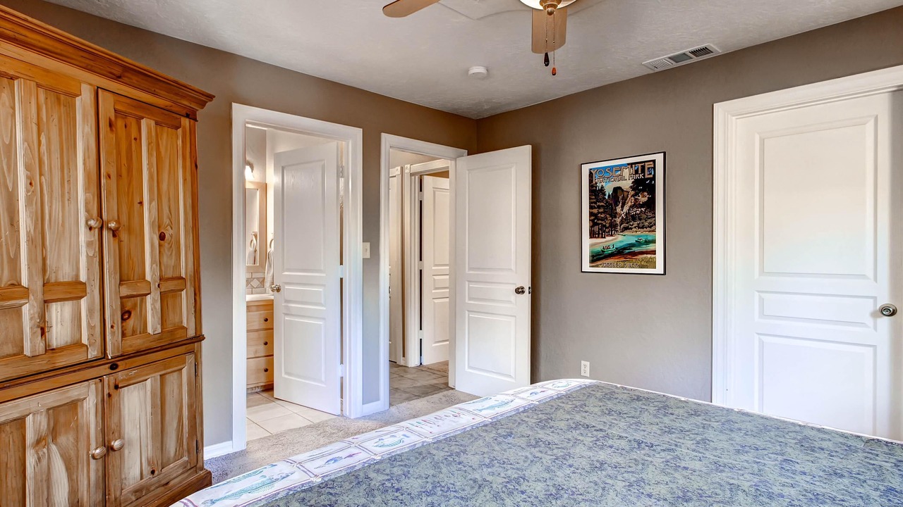 Photo of Bedroom in Oakhurst