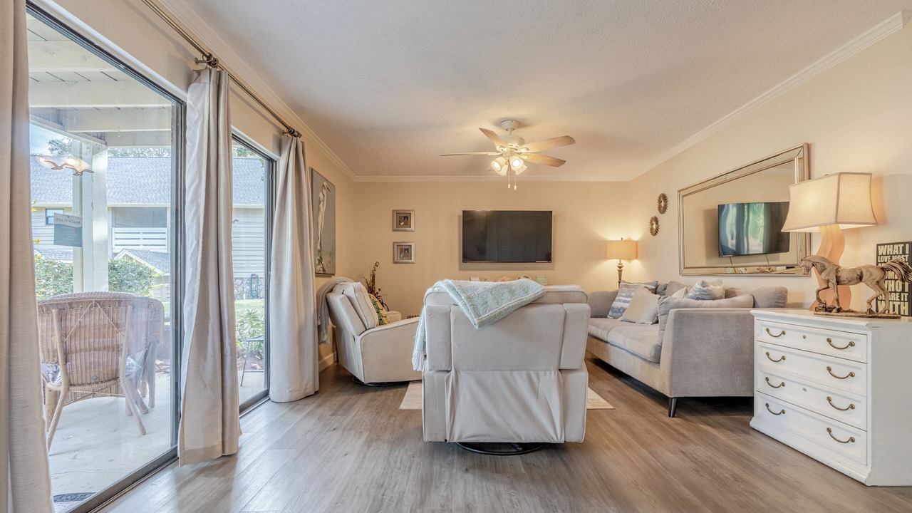 Photo of Livingroom in Miramar Beach