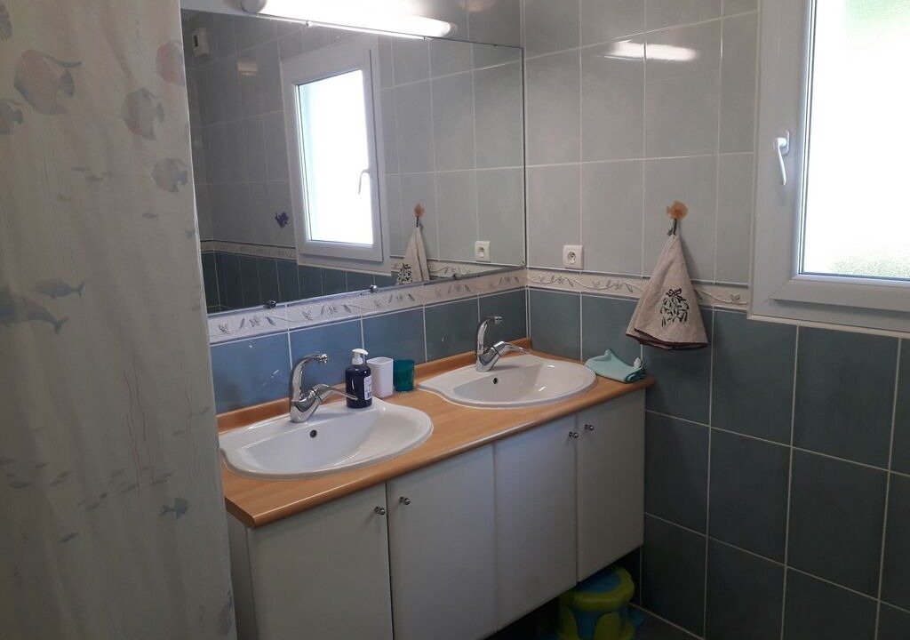 Photo of Bathroom in Mouguerre
