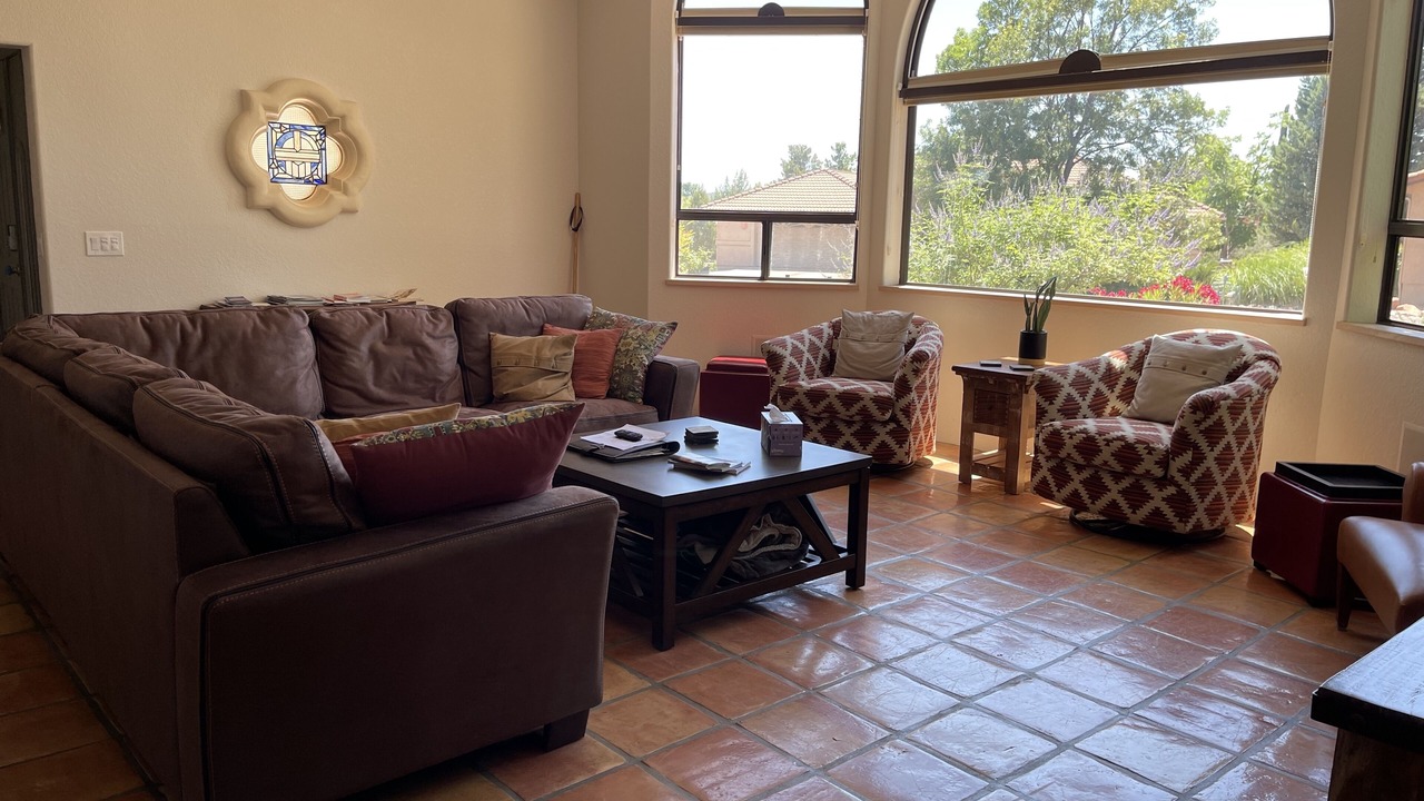 Photo of Livingroom in West Sedona