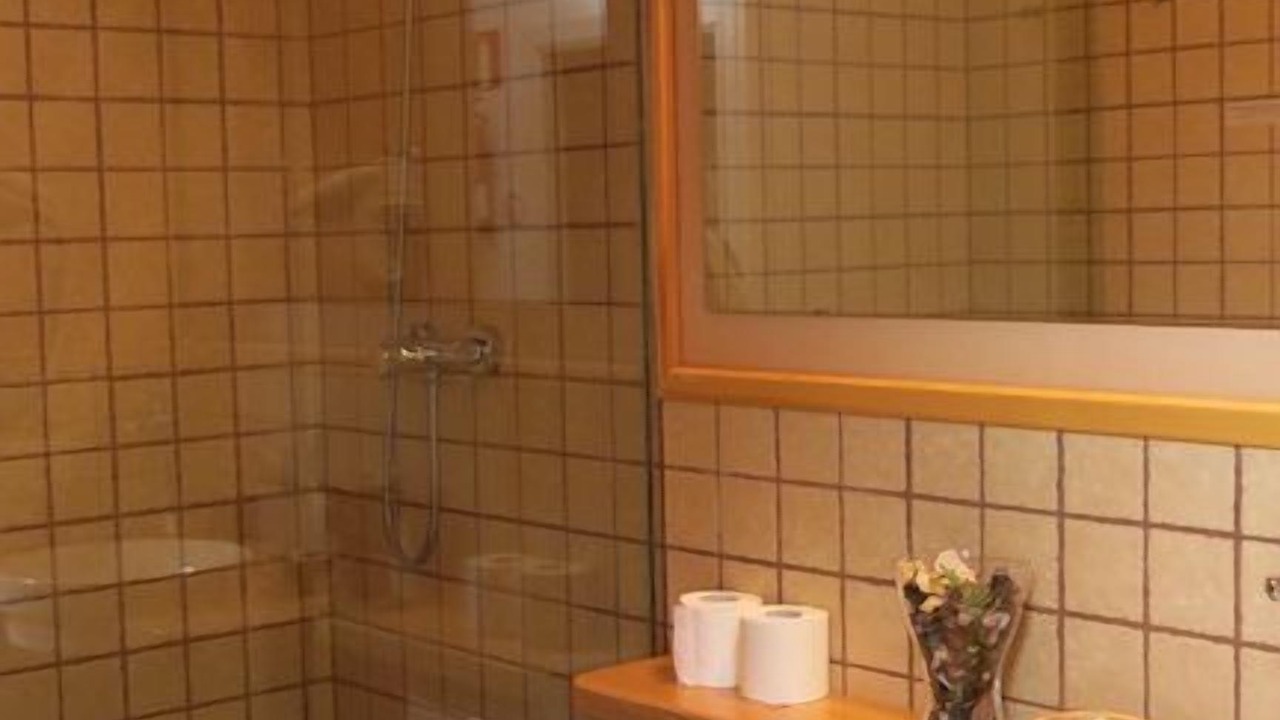 Photo of Bathroom in Montcortes