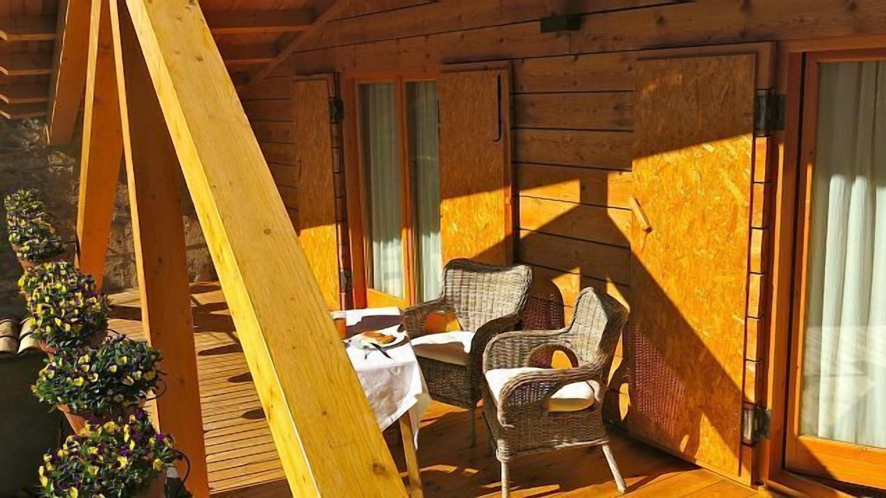 Photo of Patio Balcony in Montcortes