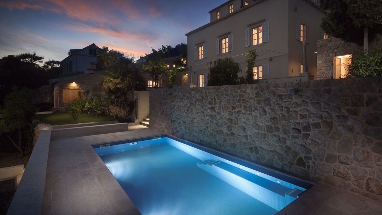 Photo of Outdoor in Pile