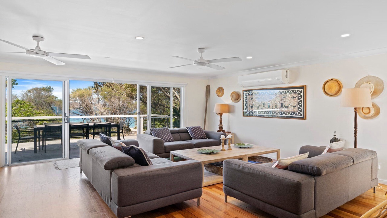 Photo of Livingroom in Hawks Nest