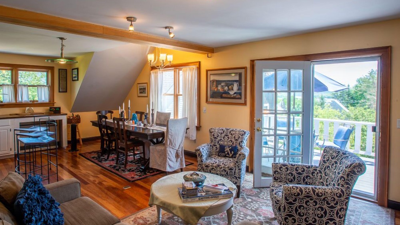 Photo of Livingroom in Castine
