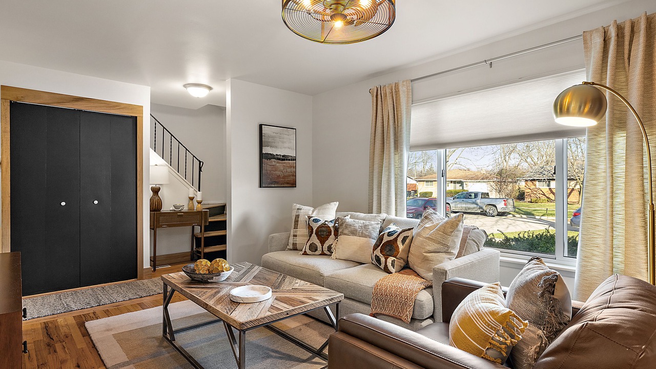 Photo of Livingroom in Oak Park