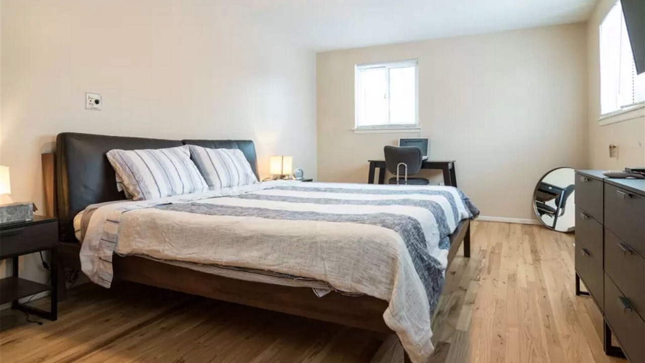 Photo of Bedroom in Oak Park