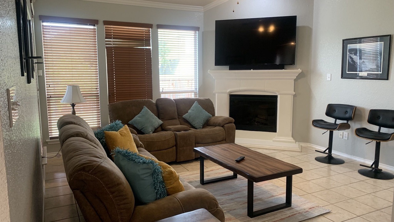 Photo of Livingroom in Central Arlington
