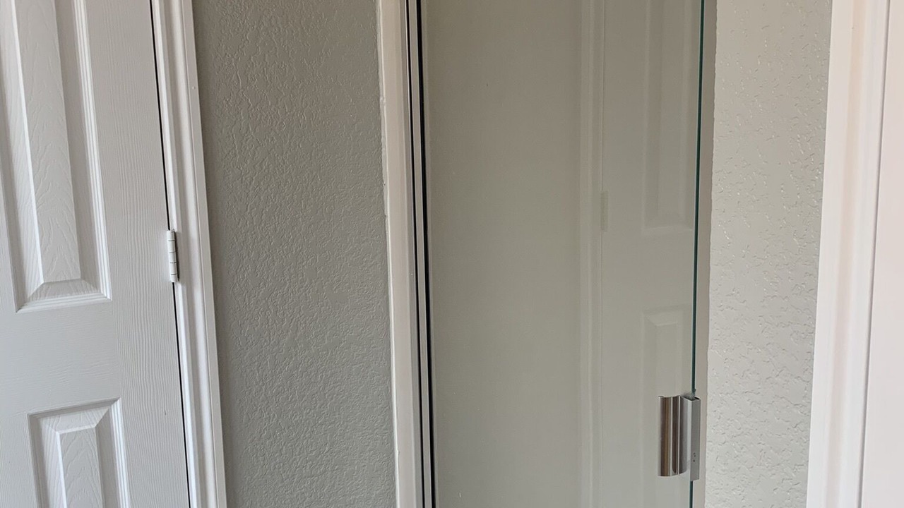 Photo of Bathroom in Central Arlington
