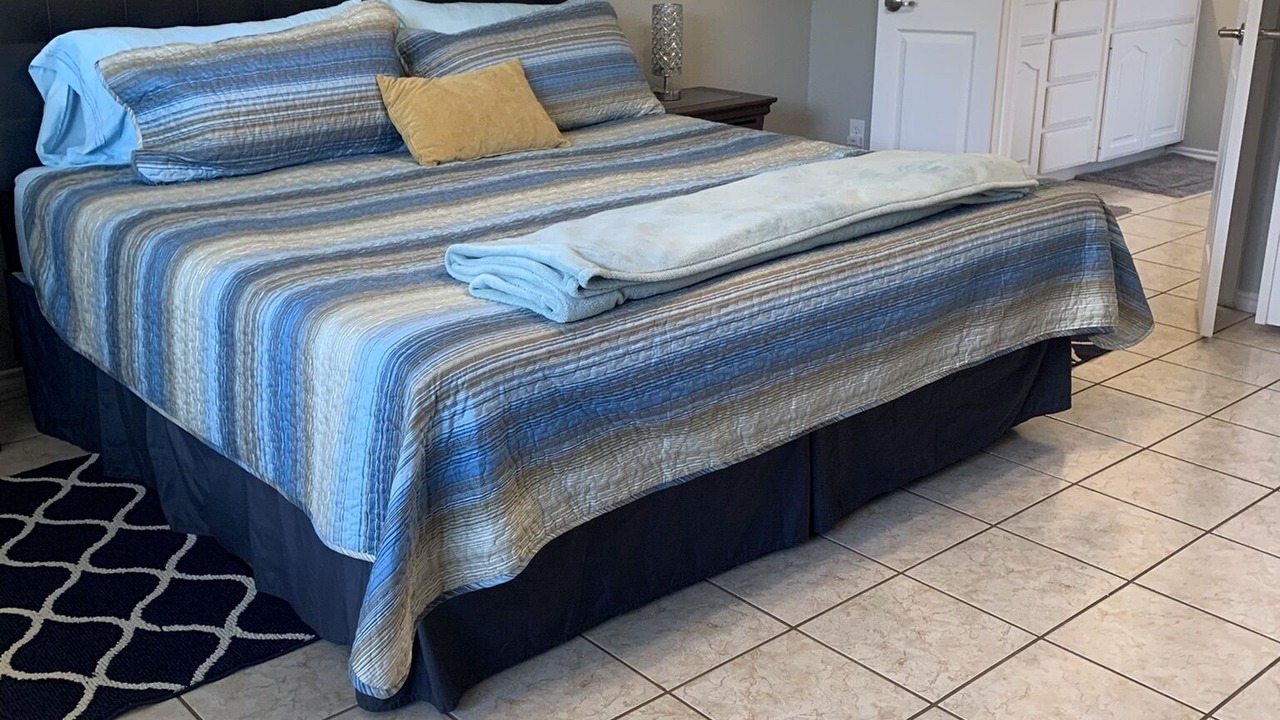 Photo of Bedroom in Central Arlington
