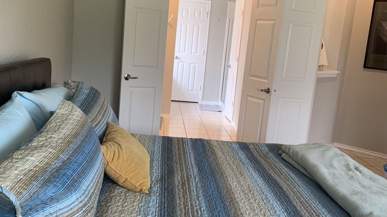 Photo of Bedroom in Central Arlington