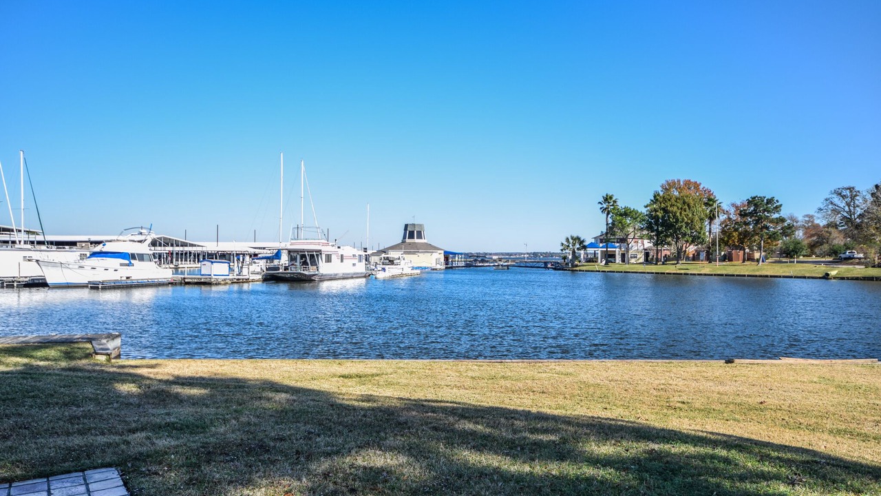 Photo of Others in Walden on Lake Conroe