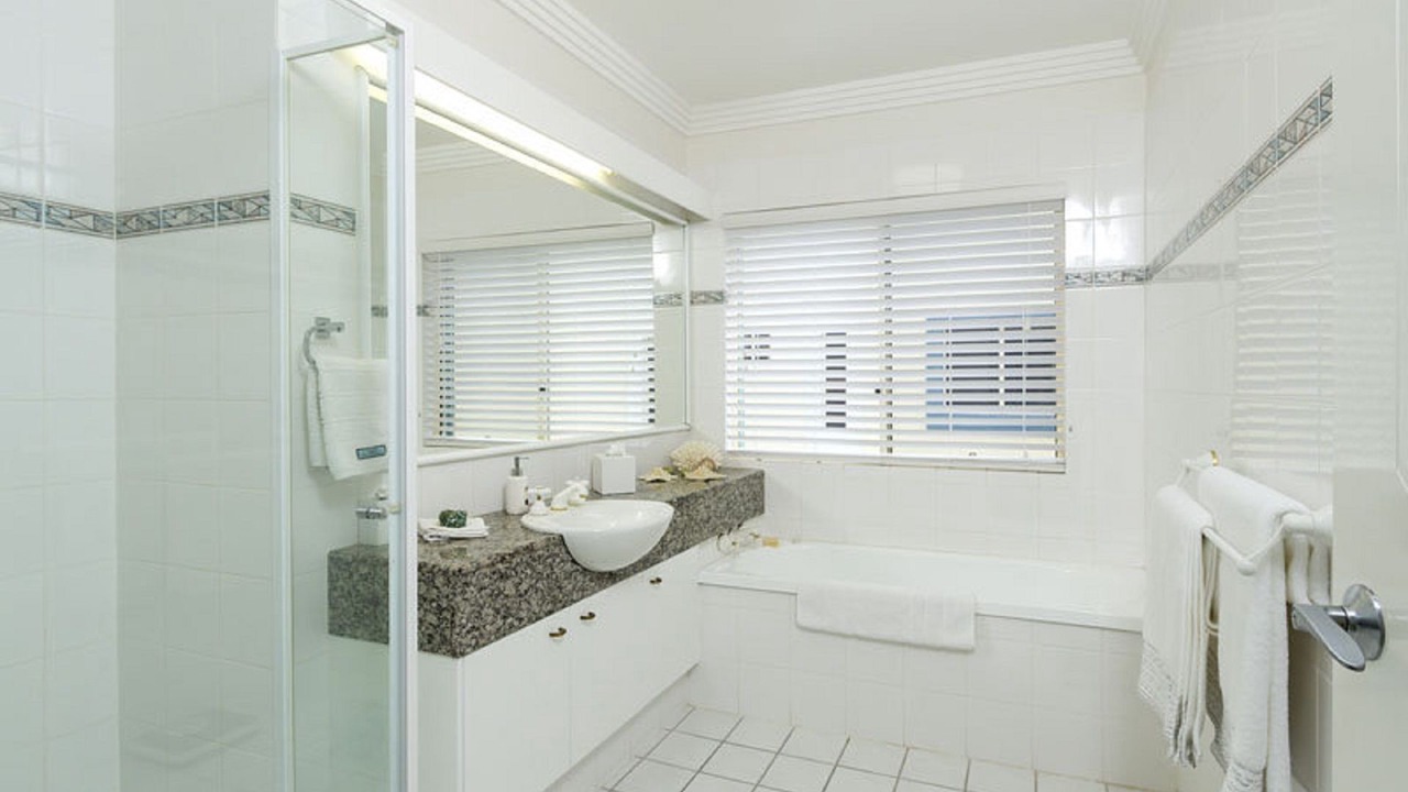 Photo of Bathroom in Raby Bay