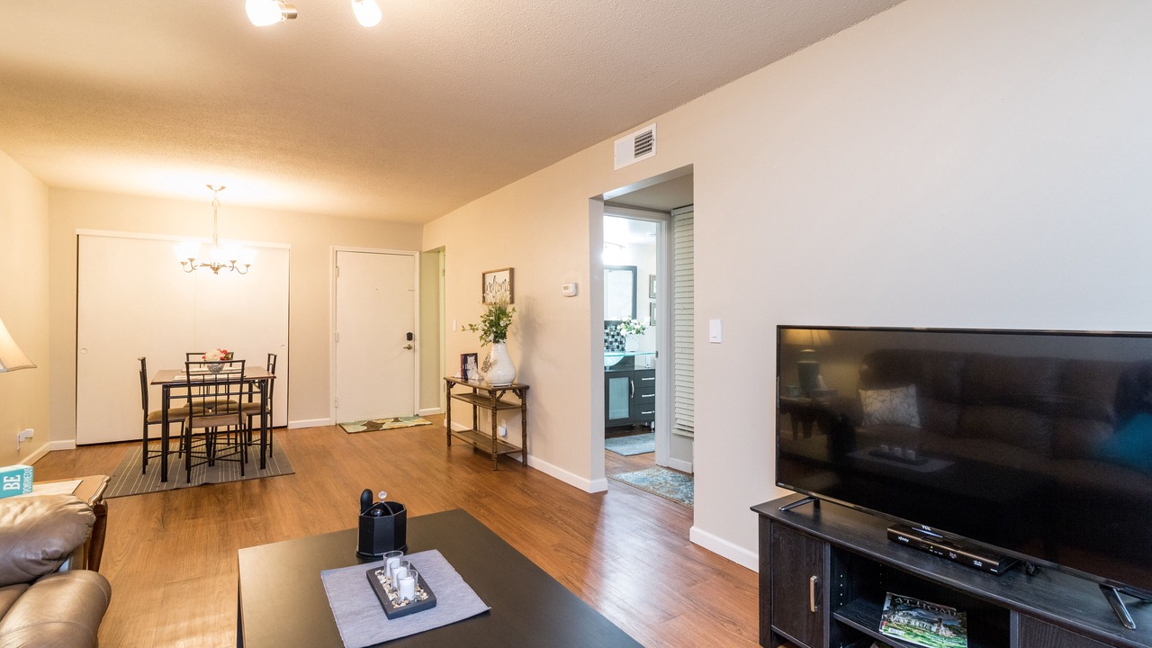 Photo of Livingroom in Germantown