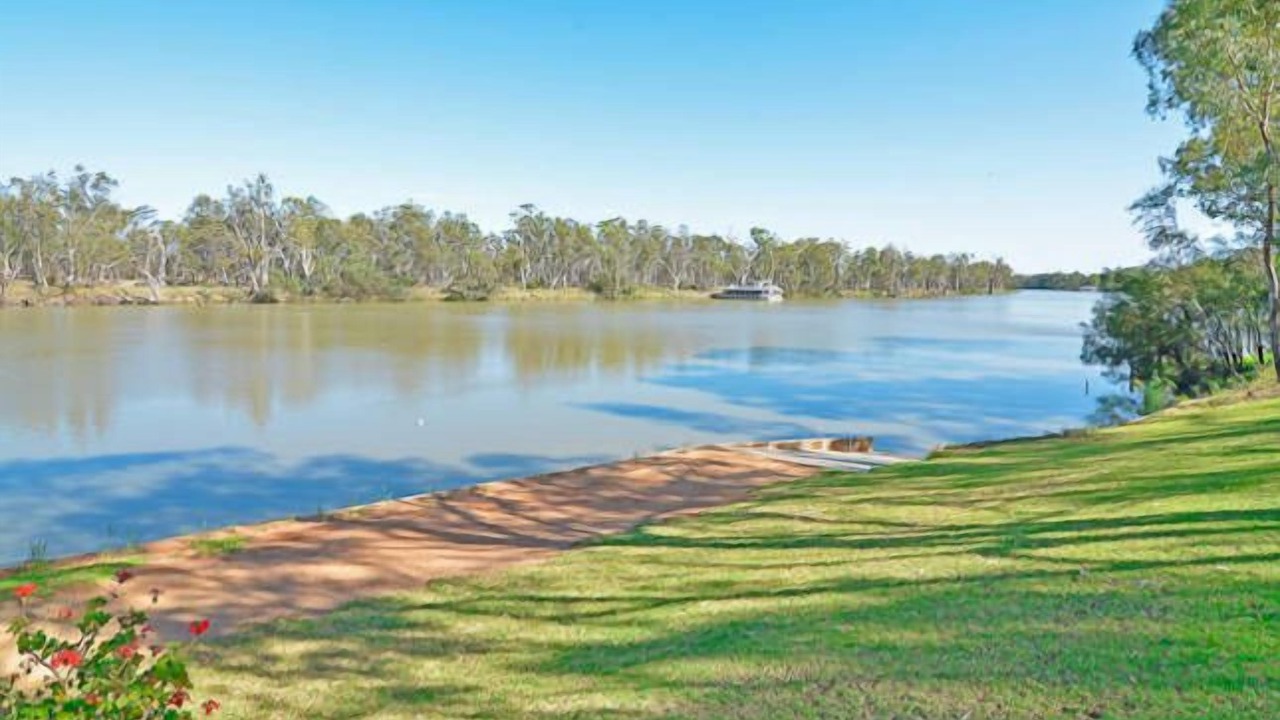 Photo of Others in Trentham Cliffs