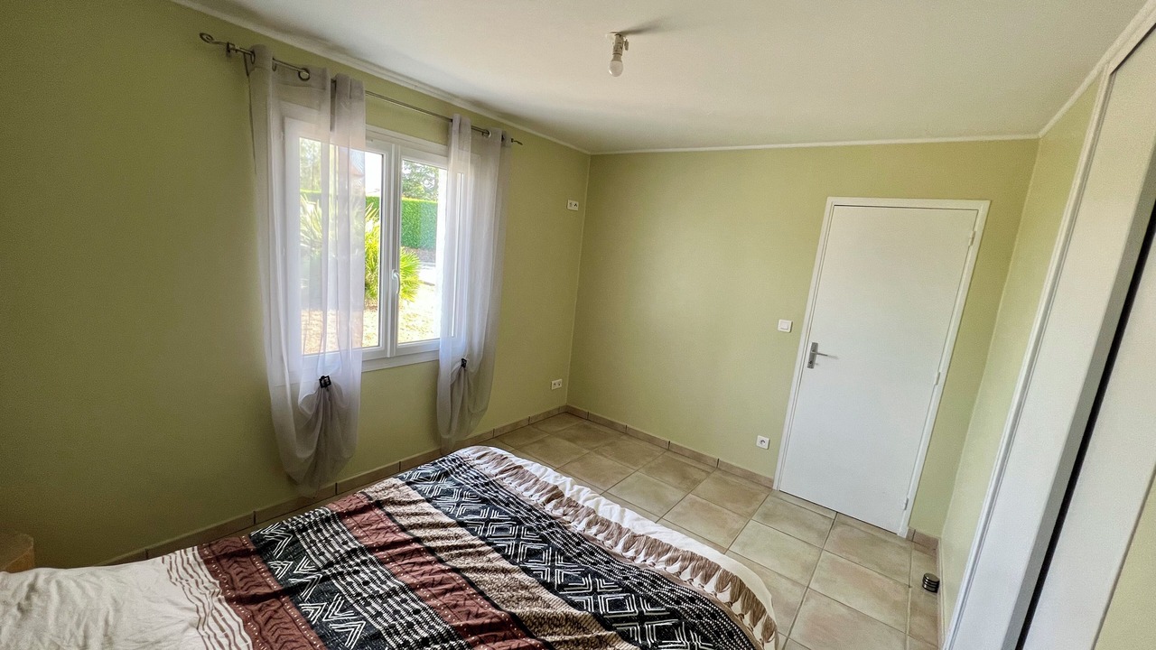 Photo of Bedroom in Laroque-Timbaut