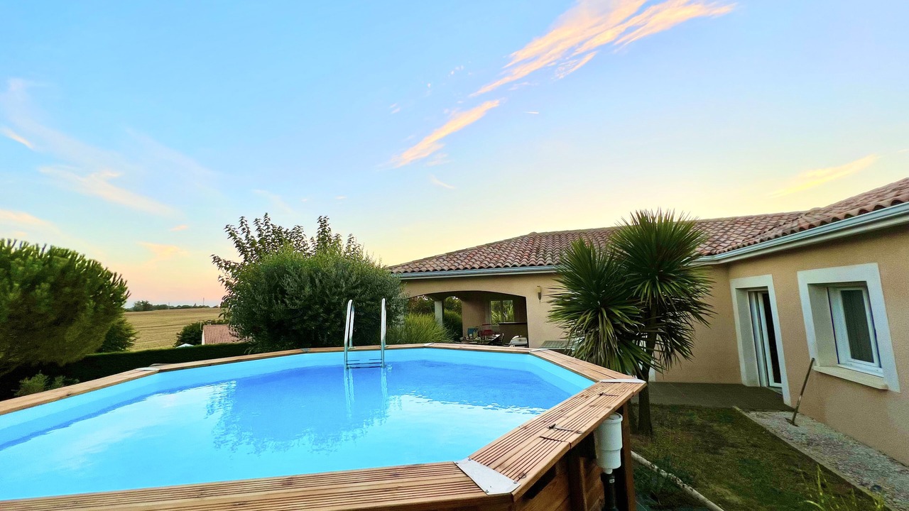 Photo of Outdoor in Laroque-Timbaut