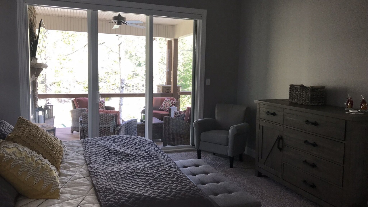 Photo of Bedroom in Jacksboro