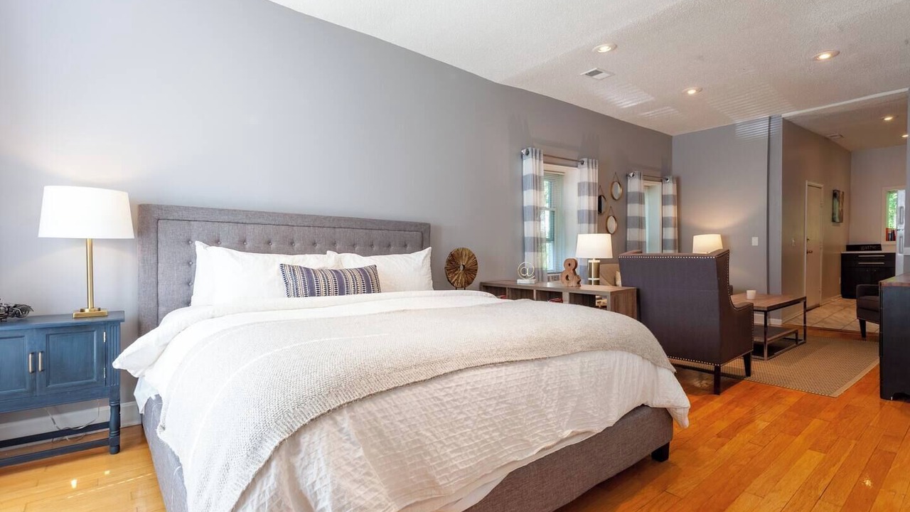 Photo of Bedroom in Southmoreland