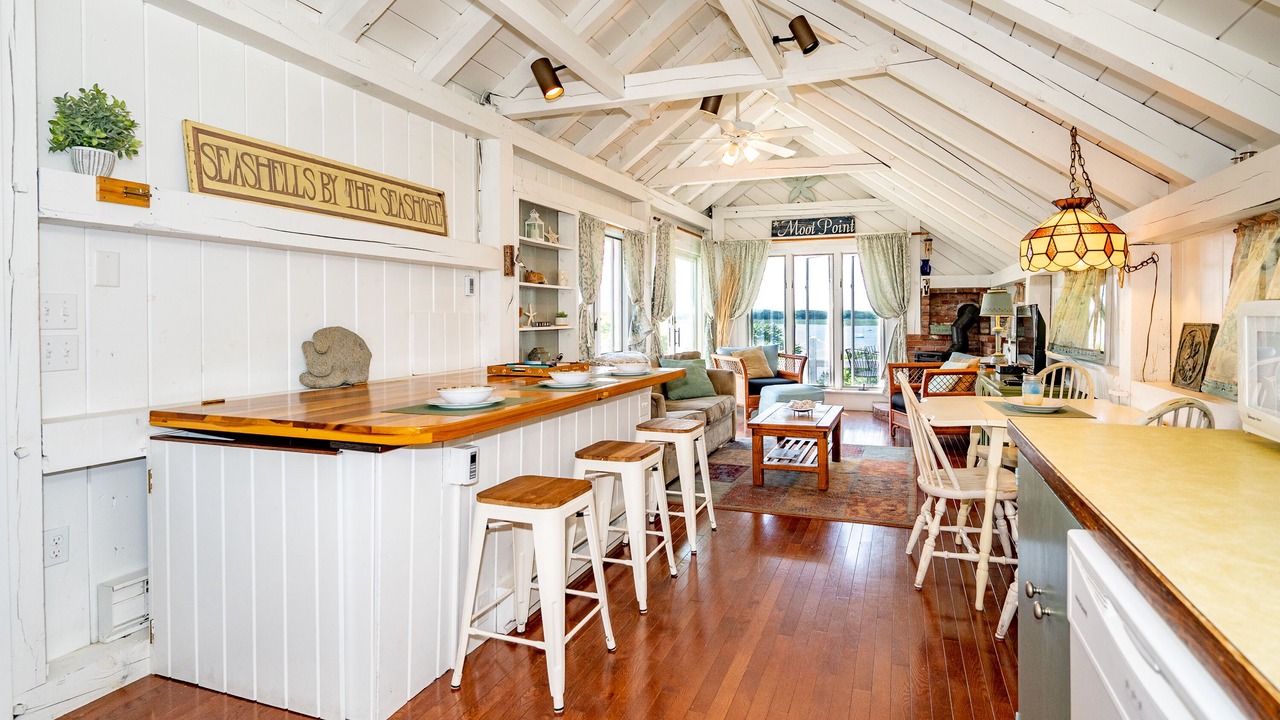 Photo of Others in Great Neck